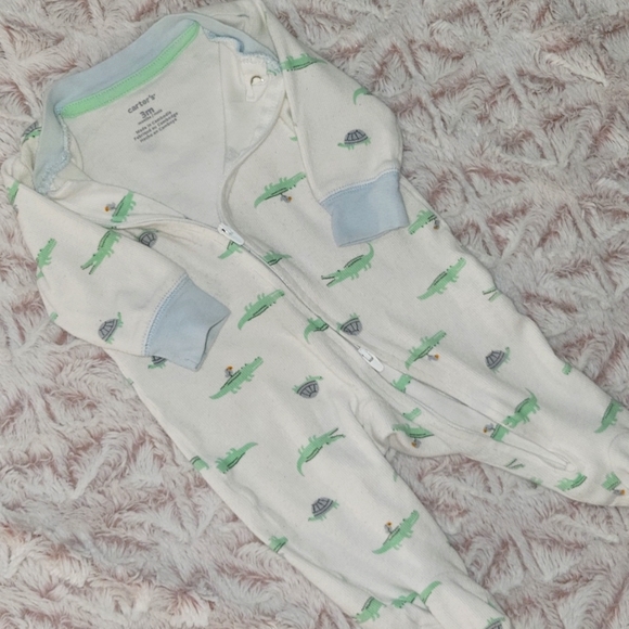 5/$25 Carter's Alligator/Tortoise Footies Size 3M - Picture 2 of 4